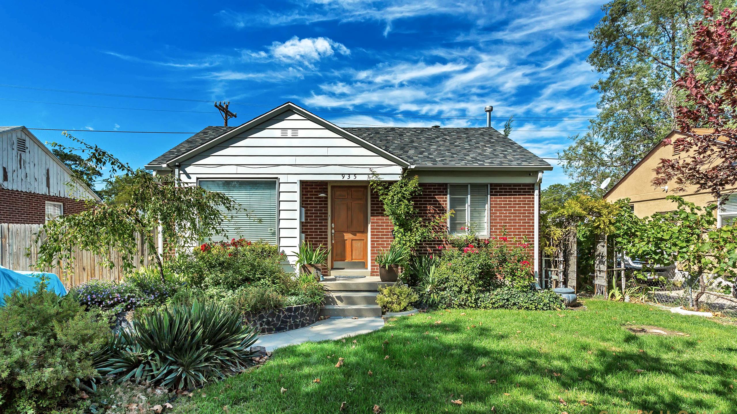 Rose Park Right At Home